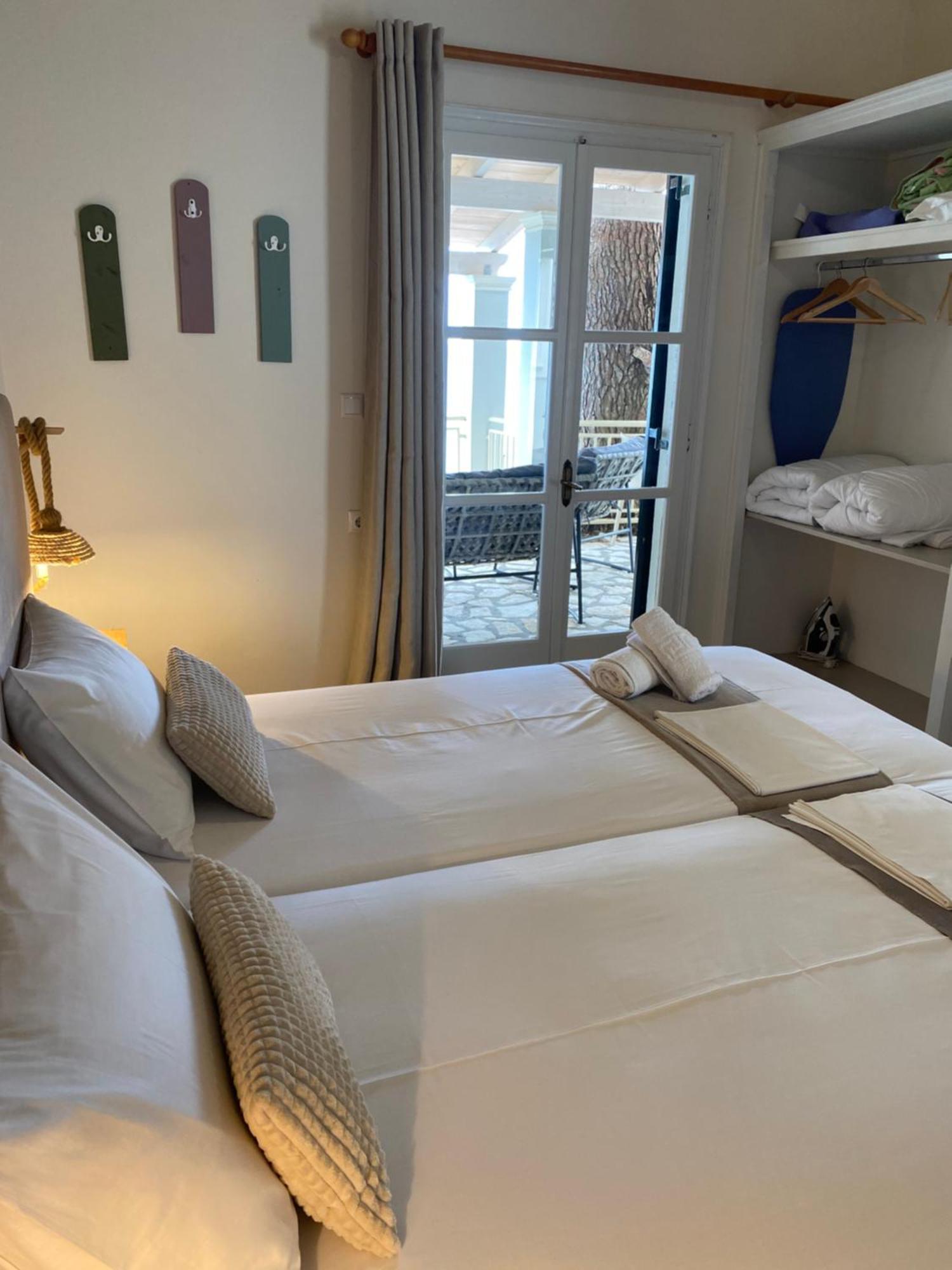 Vicky'S Panoramic View Apartments Pelekas Eksteriør bilde